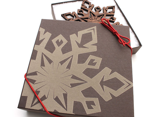Detailed 5 Wood Snowflake Ornament Gift Box - Design 516D – Nestled Pines